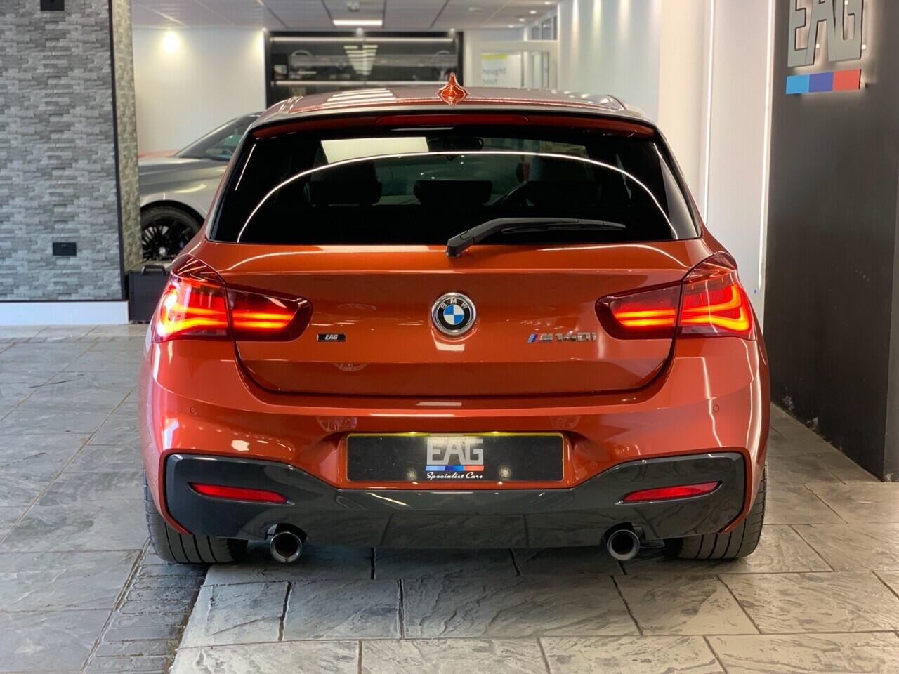 BMW 1 Series view 5