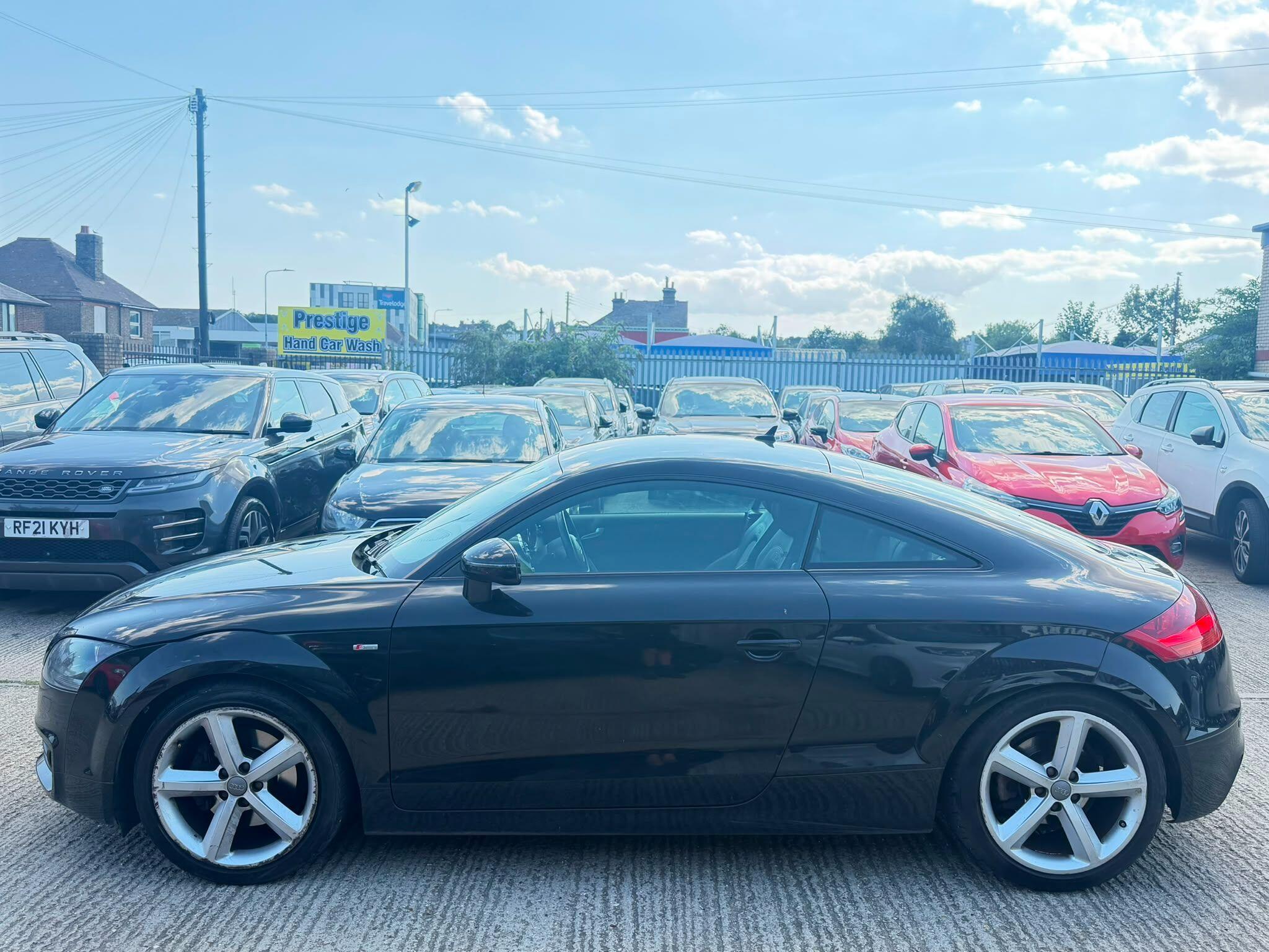 Audi TT view 6