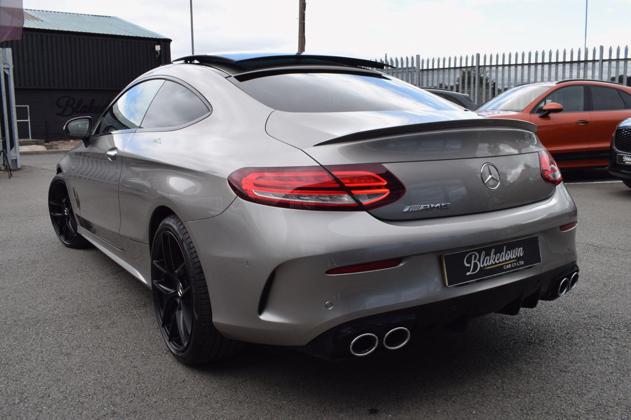 Mercedes-Benz C Class view 5