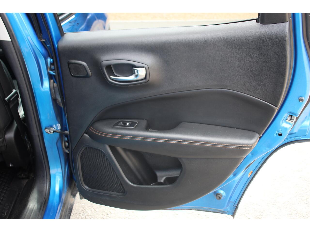 Jeep Compass view 37