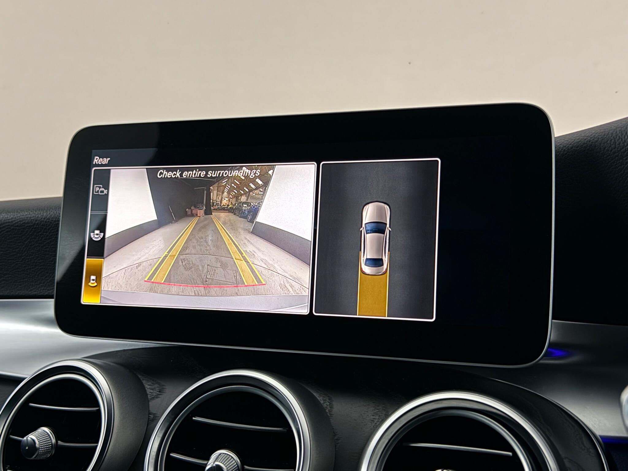 Mercedes-Benz C-Class view 28