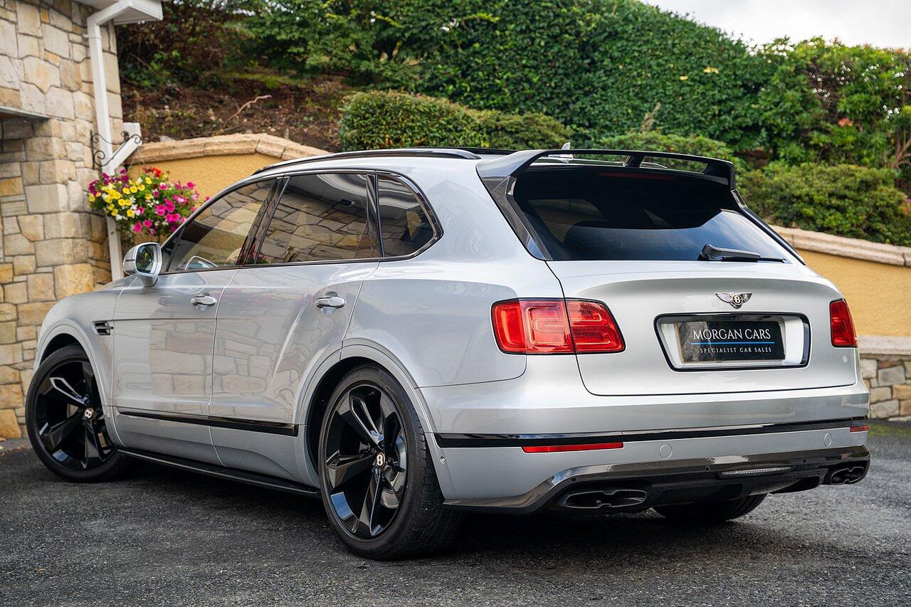 Bentley Bentayga view 11