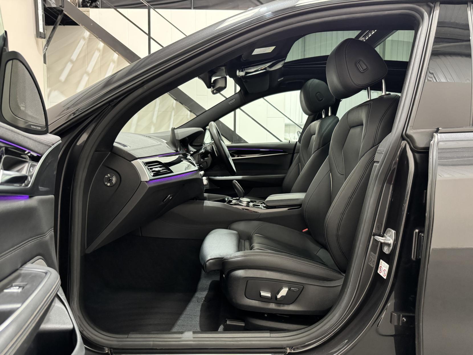 BMW 6 Series view 61