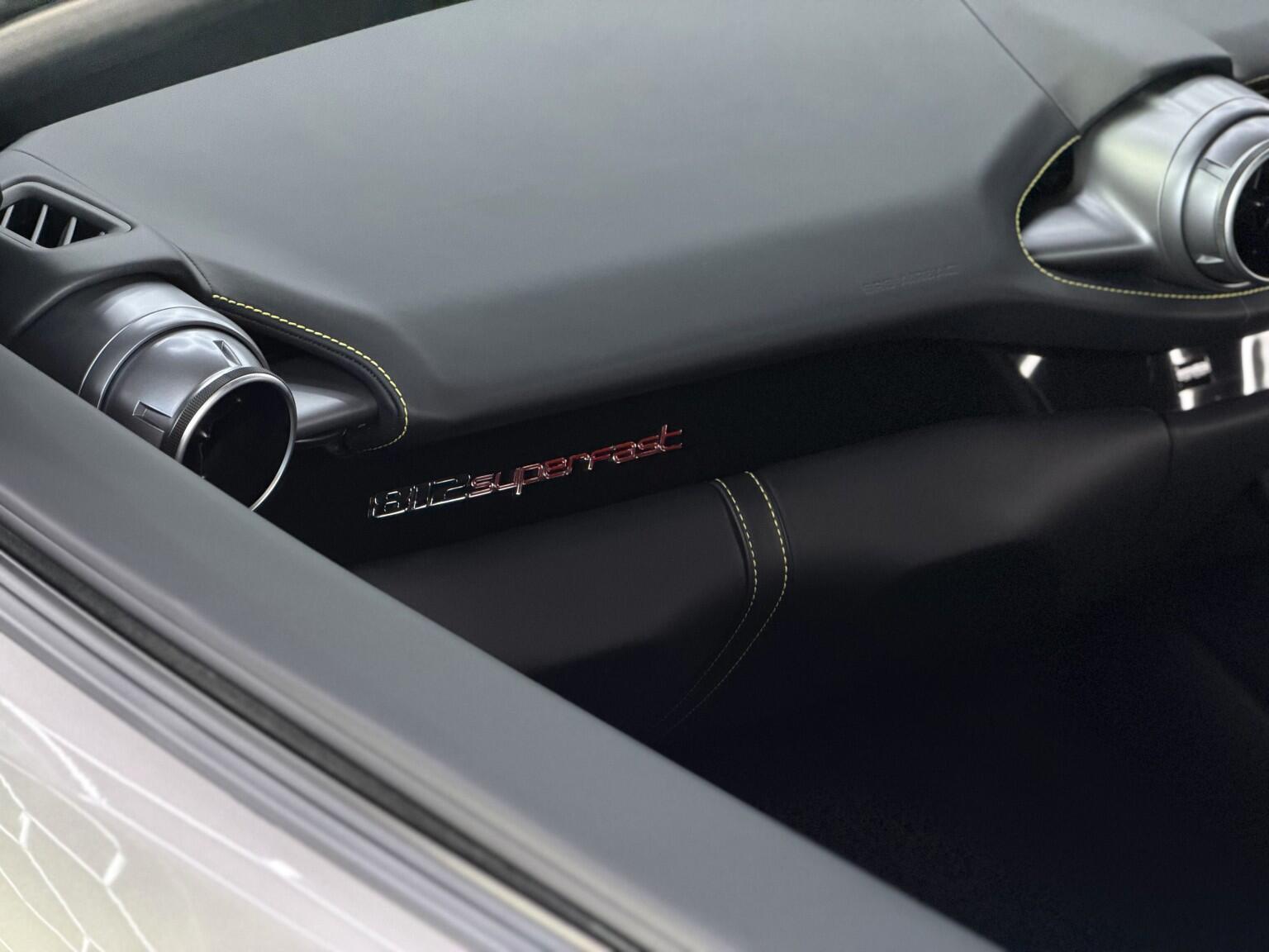 Ferrari 812 view 57