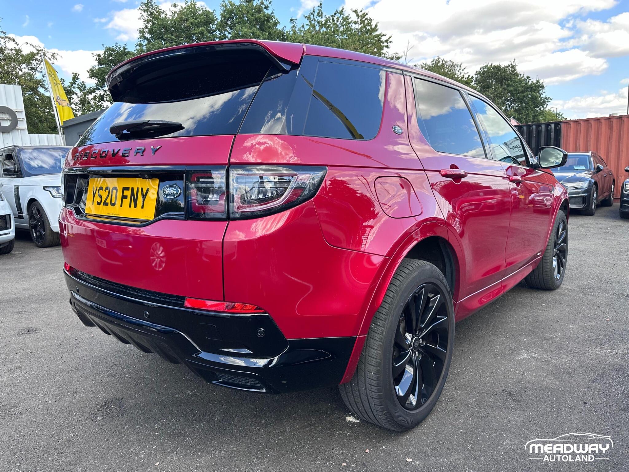 Land Rover Discovery Sport view 14