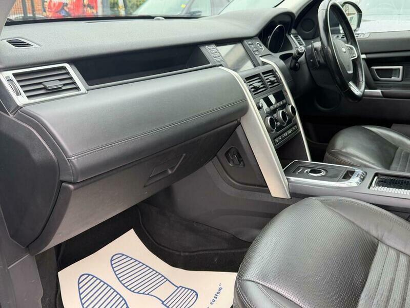 Land Rover Discovery Sport view 49