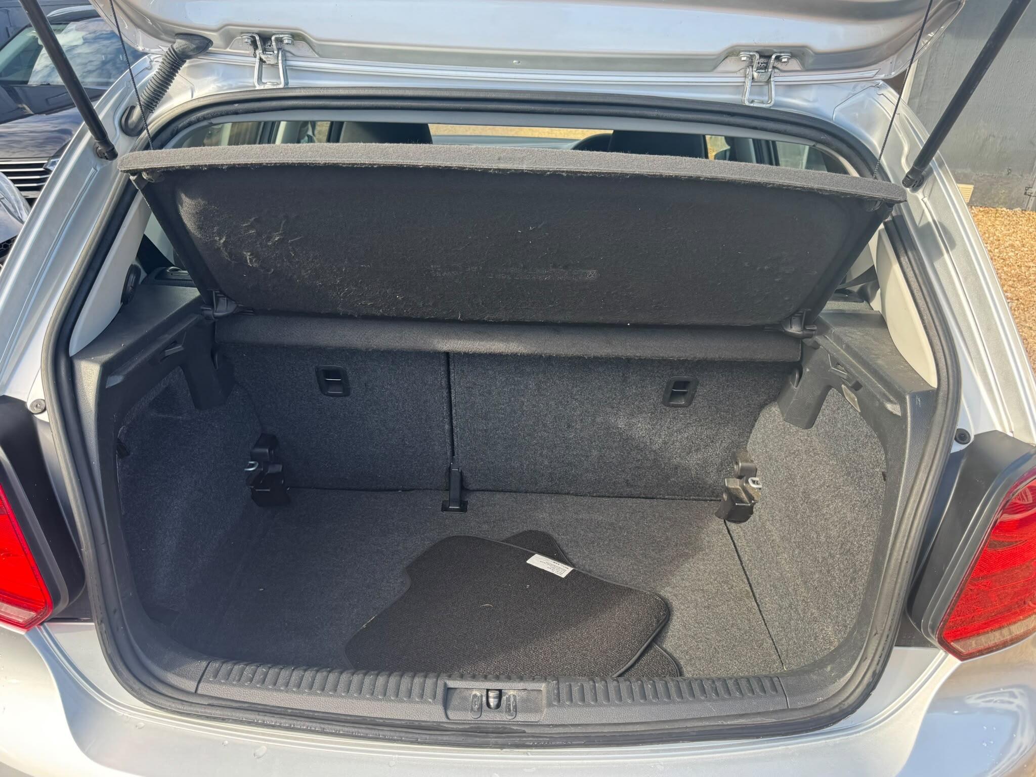 Volkswagen Polo view 28