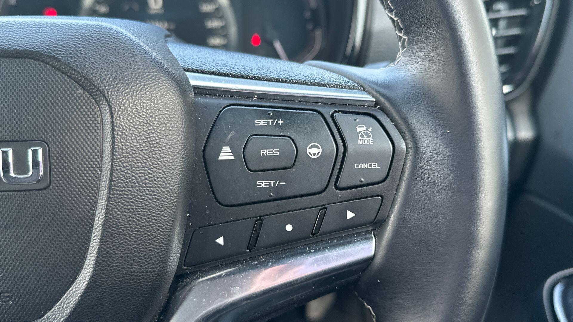 Isuzu D-Max view 16