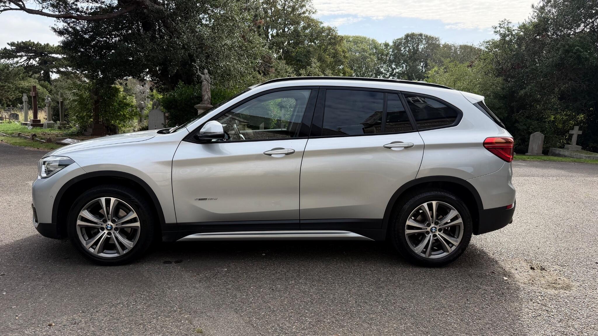 BMW X1 view 18