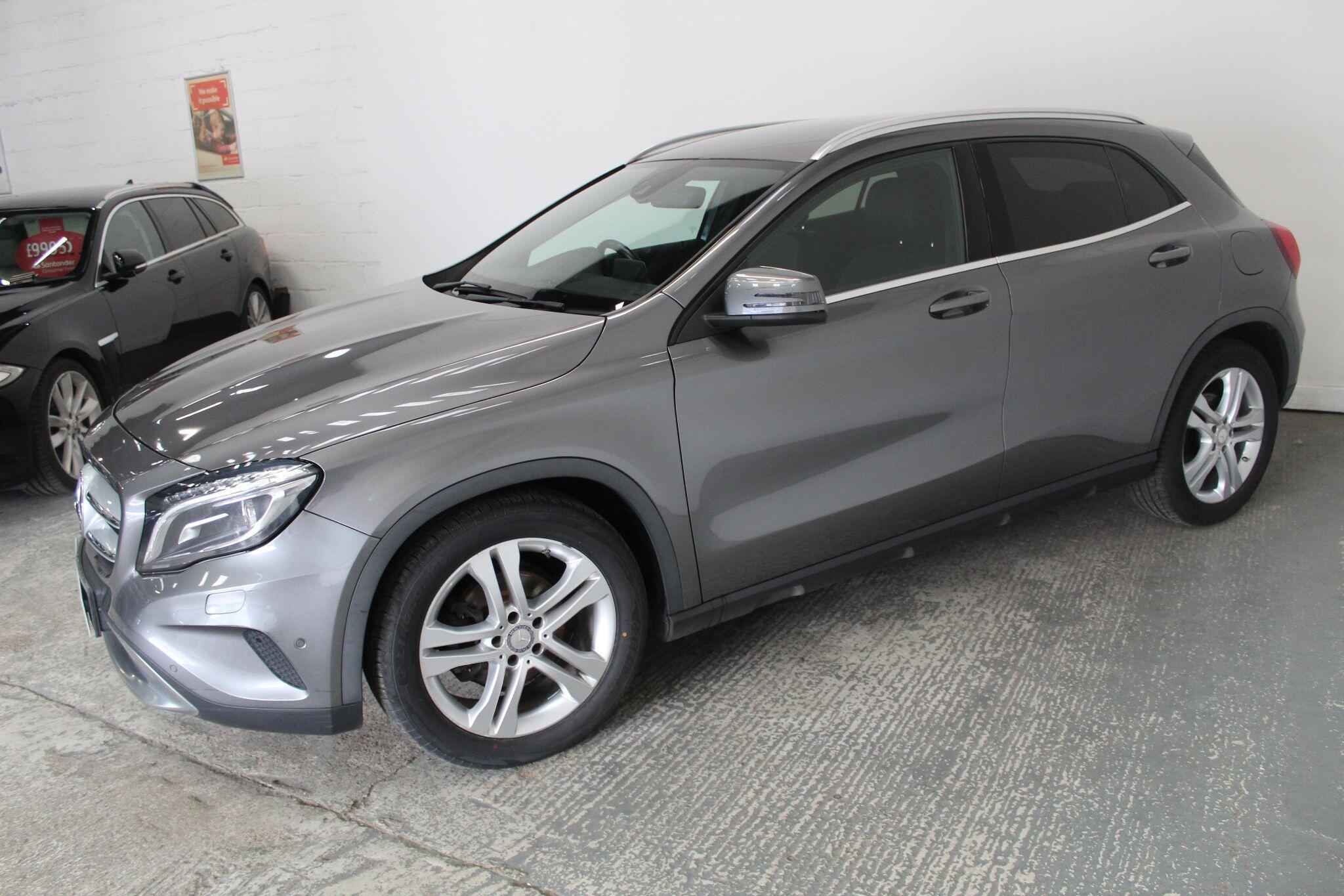 Mercedes-Benz Gla view 5