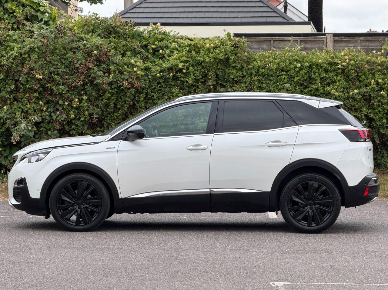 Peugeot 3008 view 4
