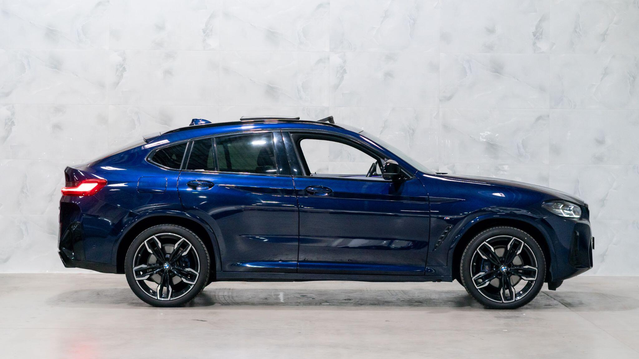 BMW X4 view 8