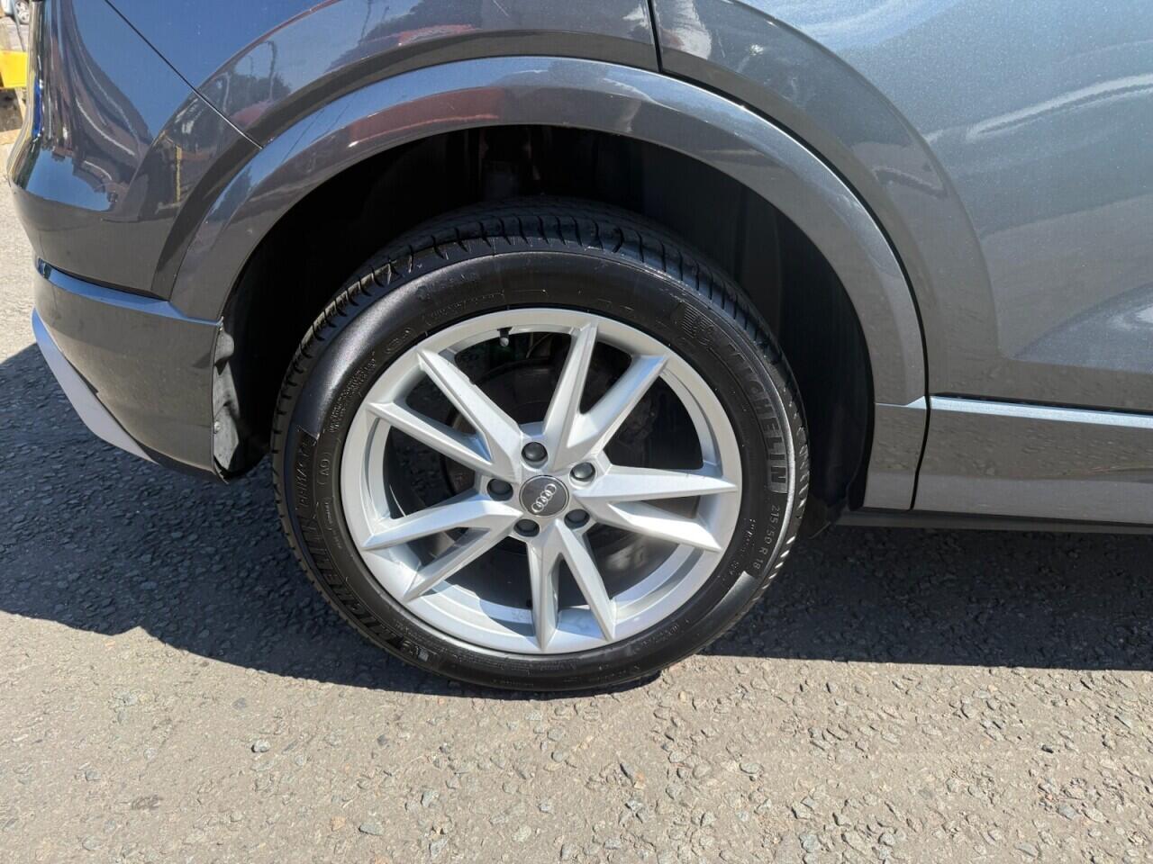 Audi Q2 view 30