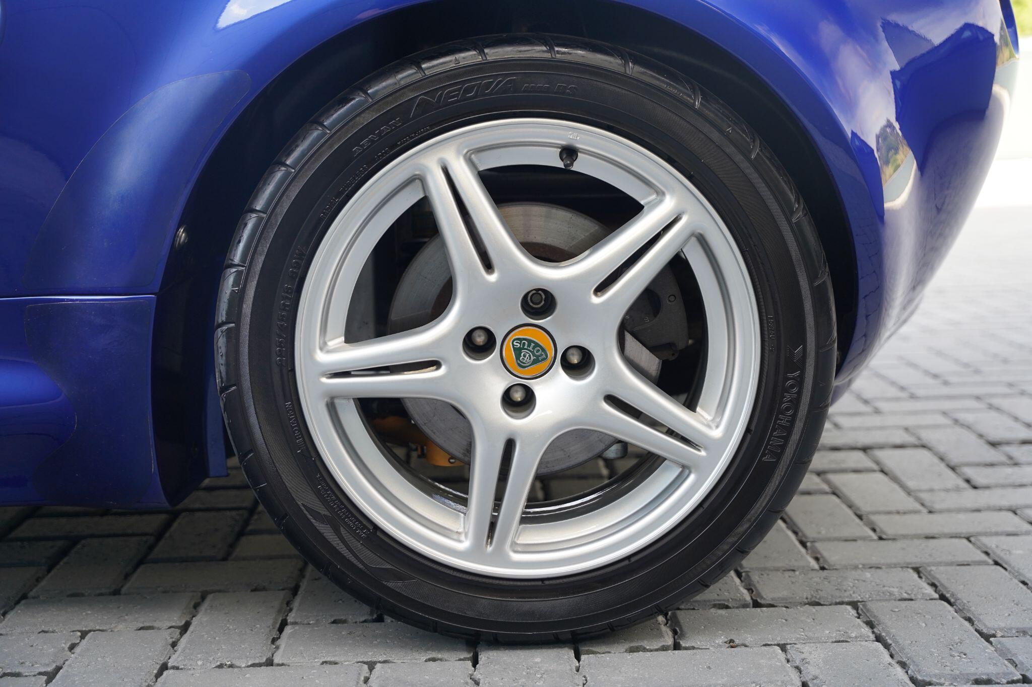 Lotus Elise view 50