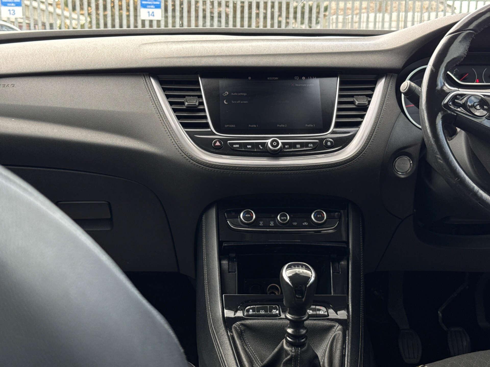 Vauxhall Grandland X view 52