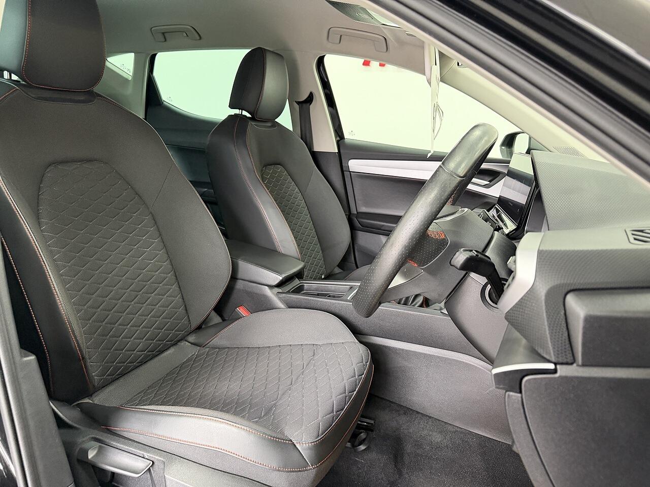 Seat Leon view 9