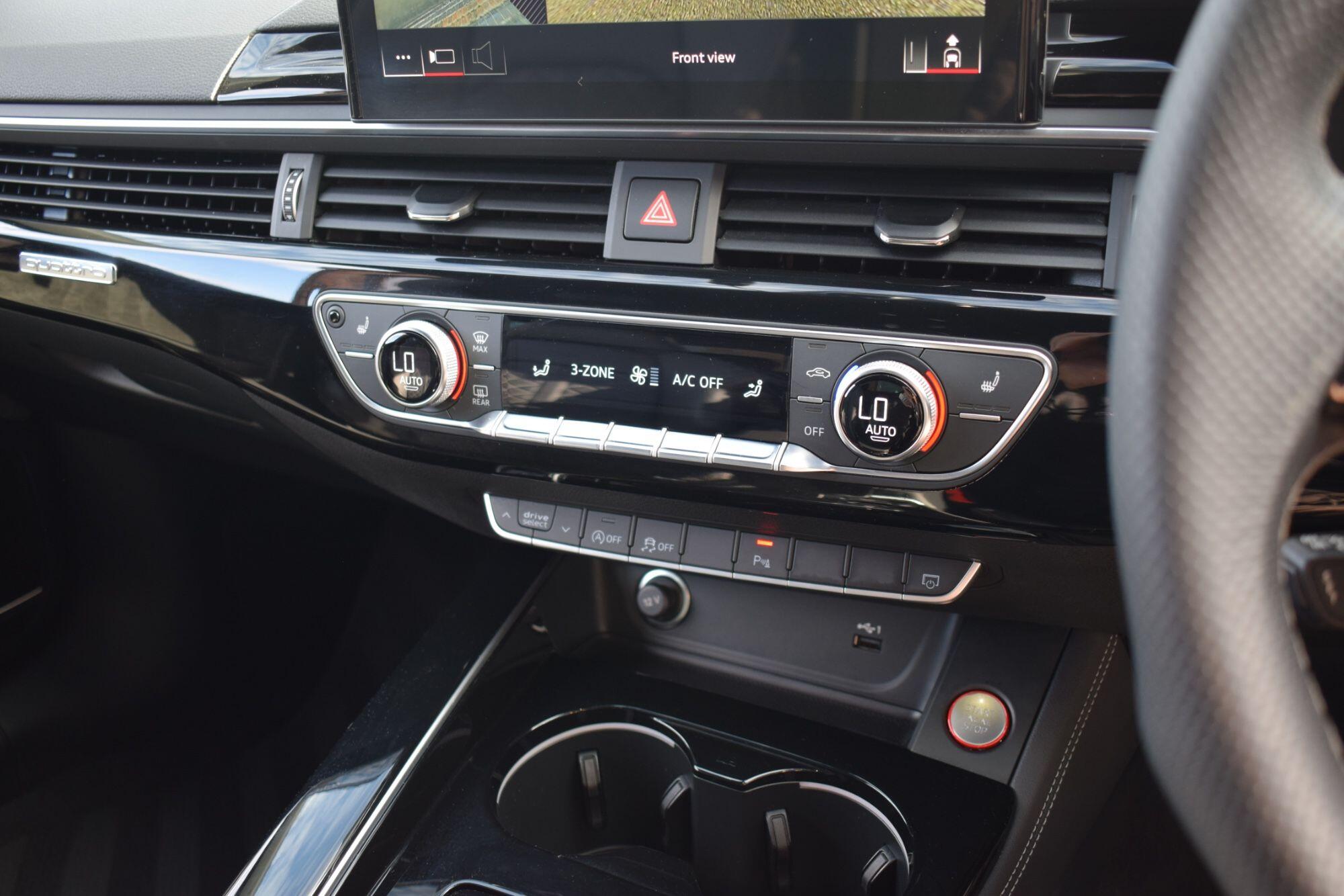 Audi S5 view 20