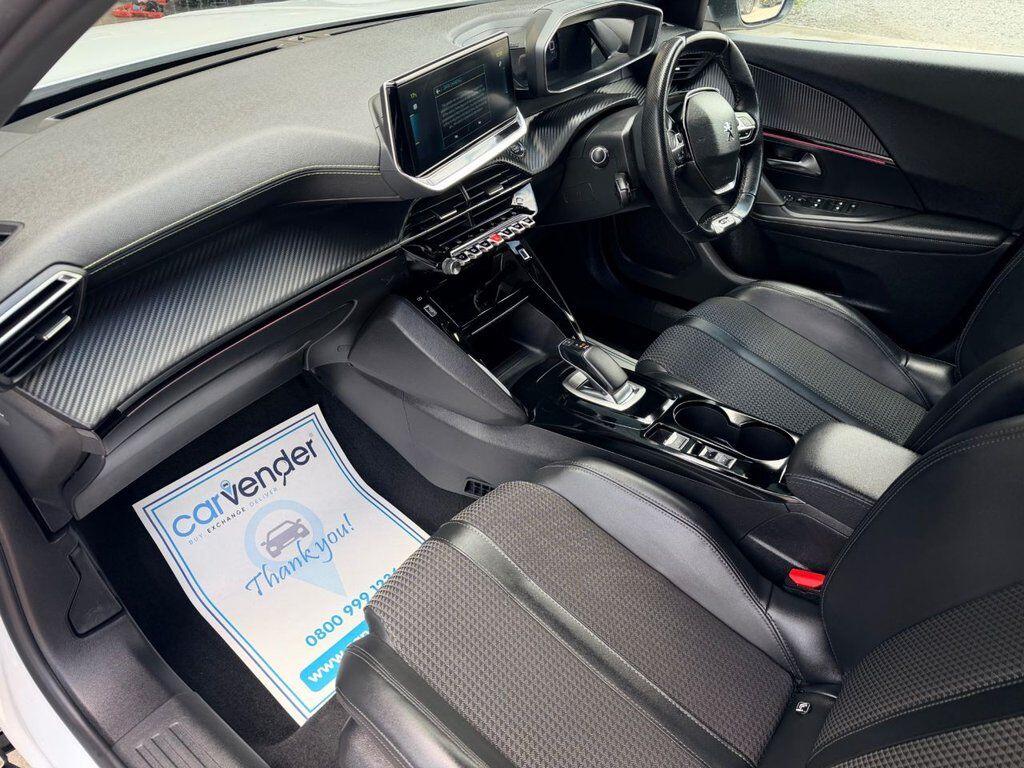 Peugeot E-2008 view 25