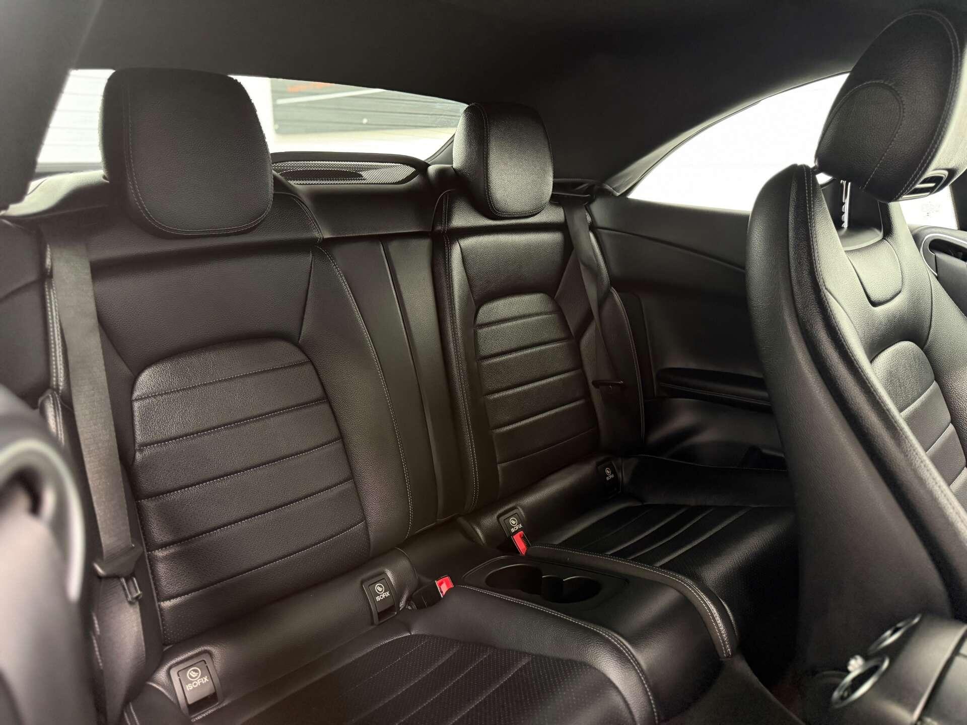 Mercedes-Benz C-Class view 21