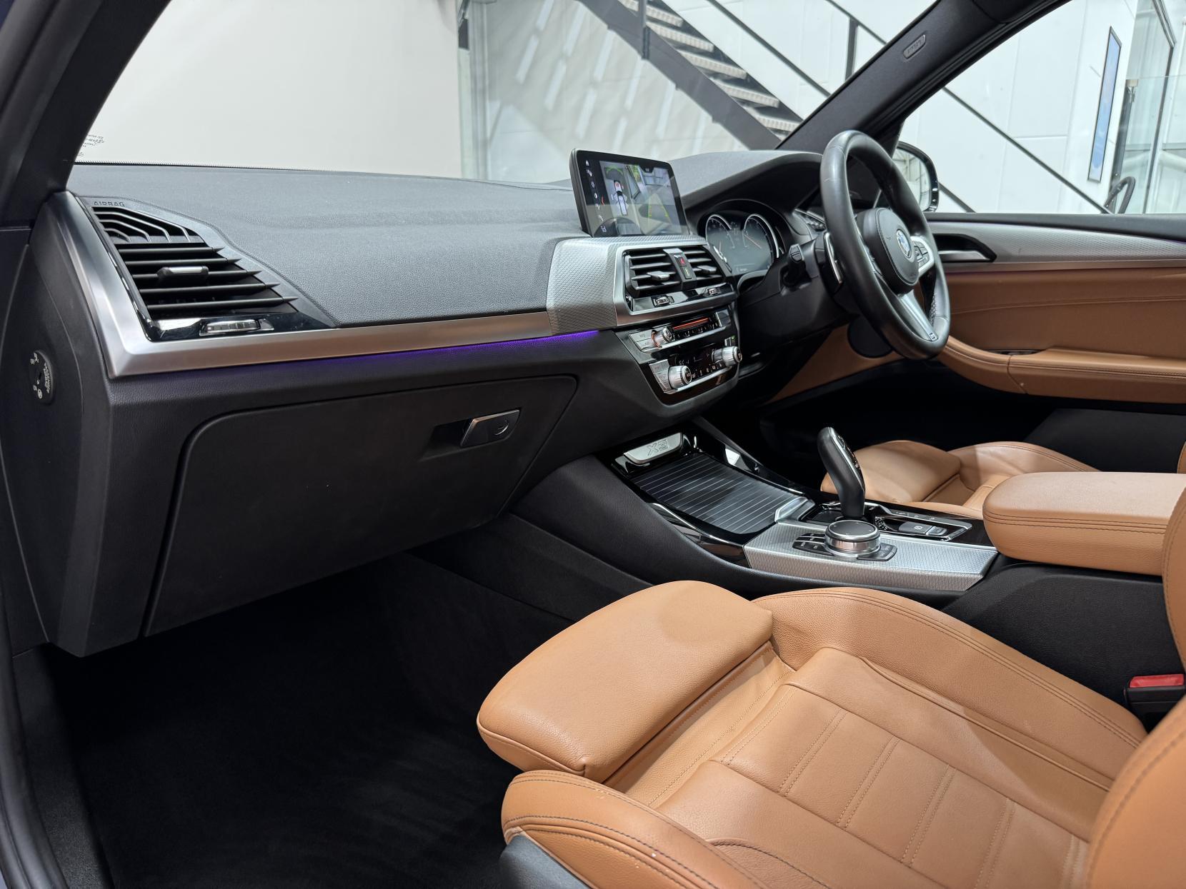 BMW X3 view 59