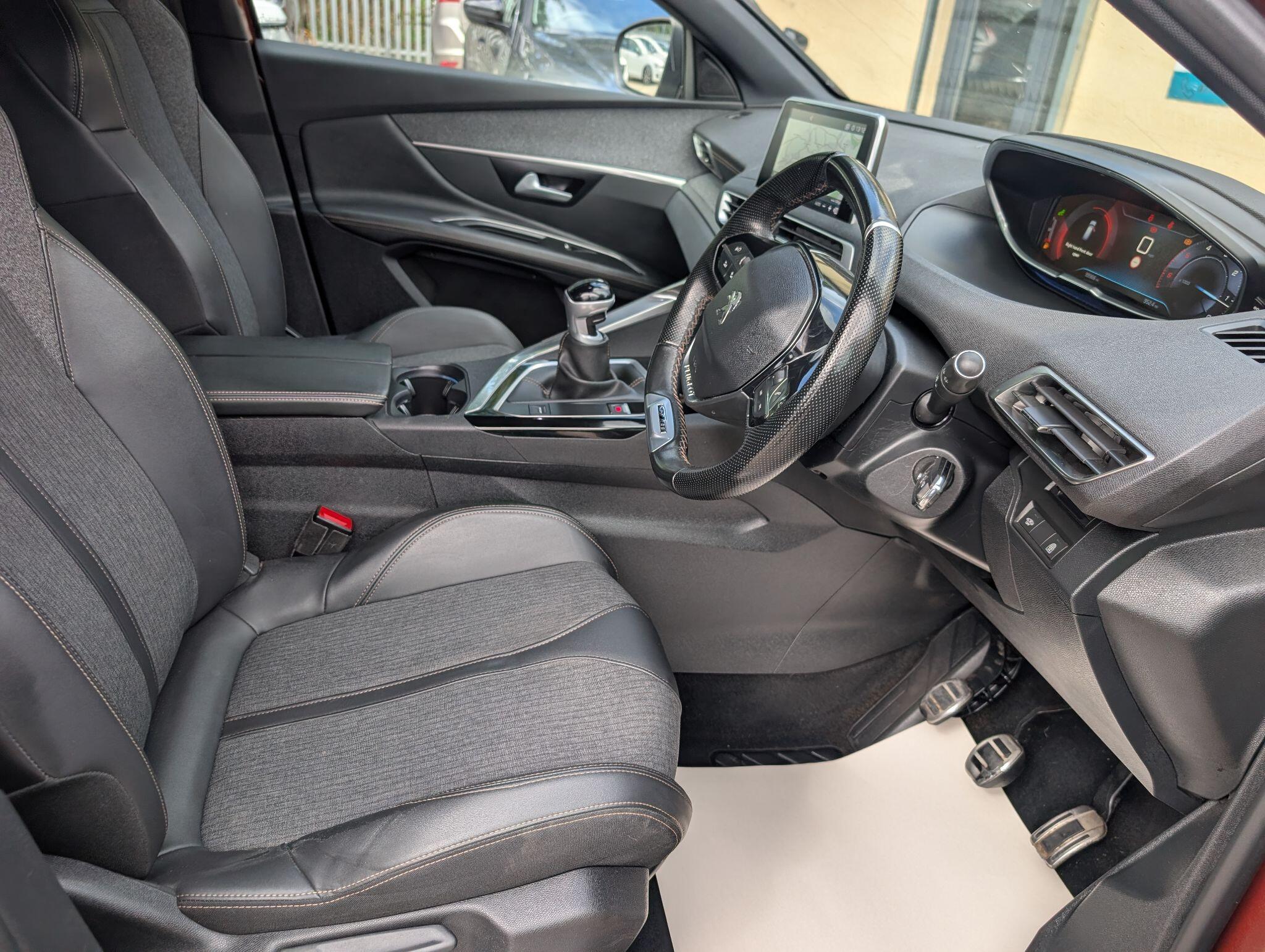 Peugeot 3008 view 15