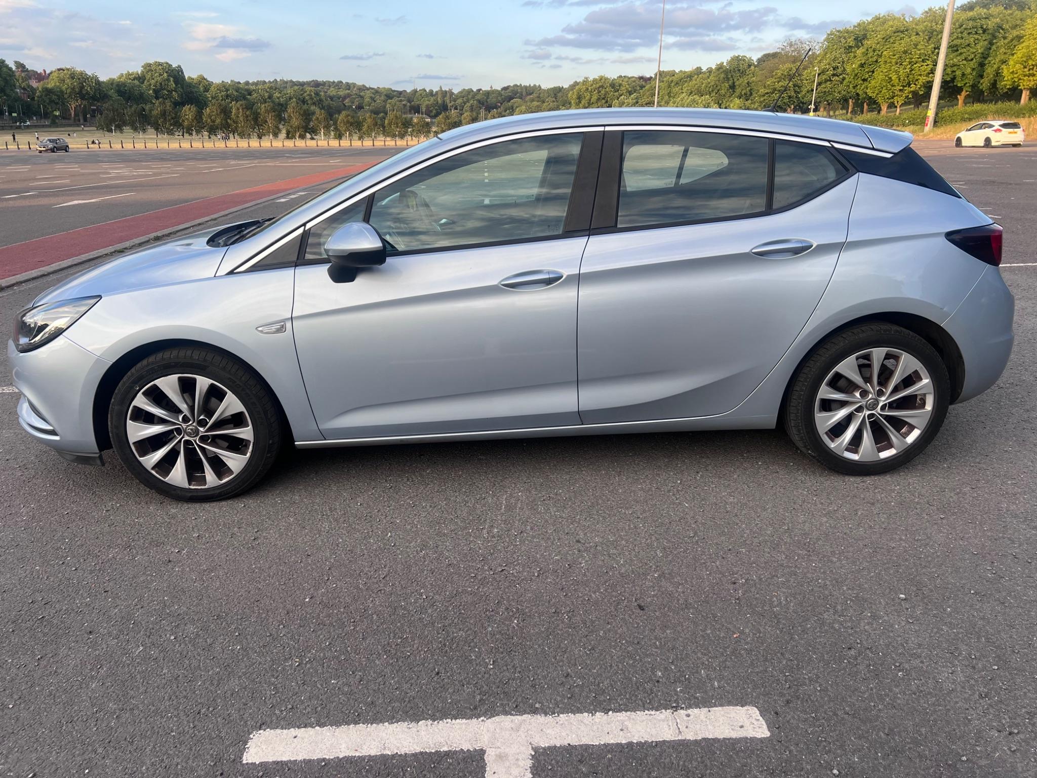 2017 Vauxhall Astra 1.4i Design Euro 6 5dr • 48,900 miles image 8