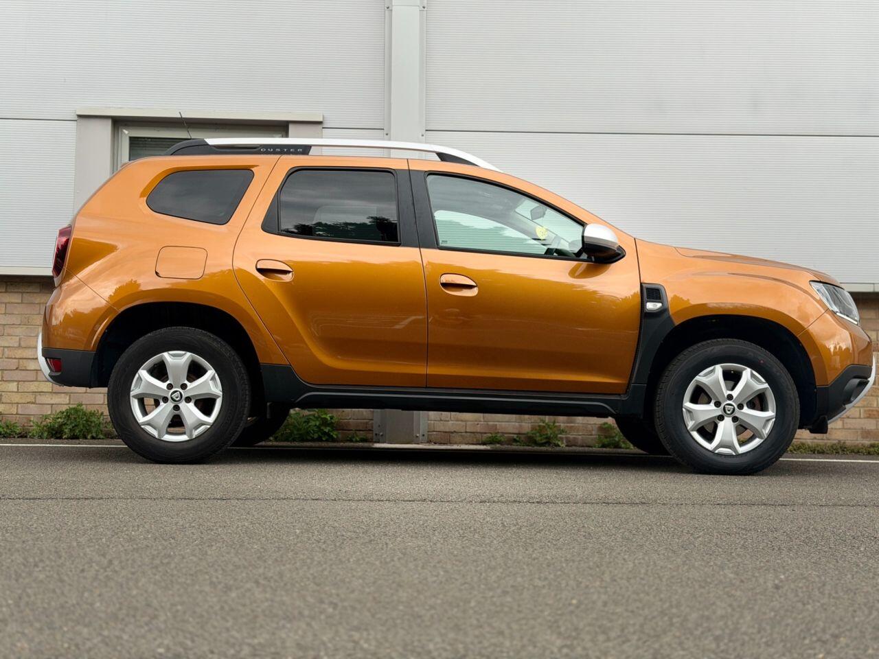 Dacia Duster view 50