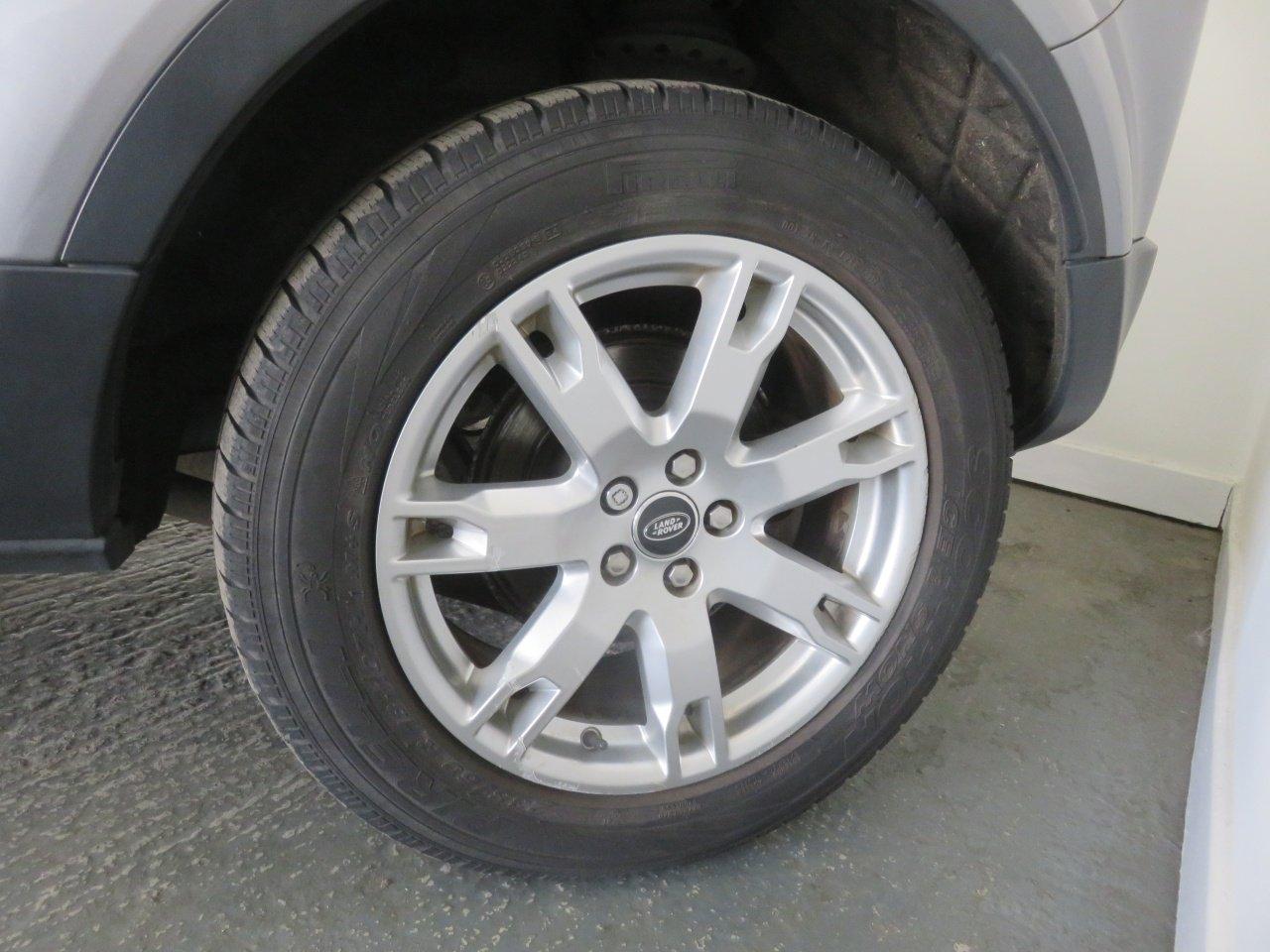 Land Rover Range Rover Evoque view 59
