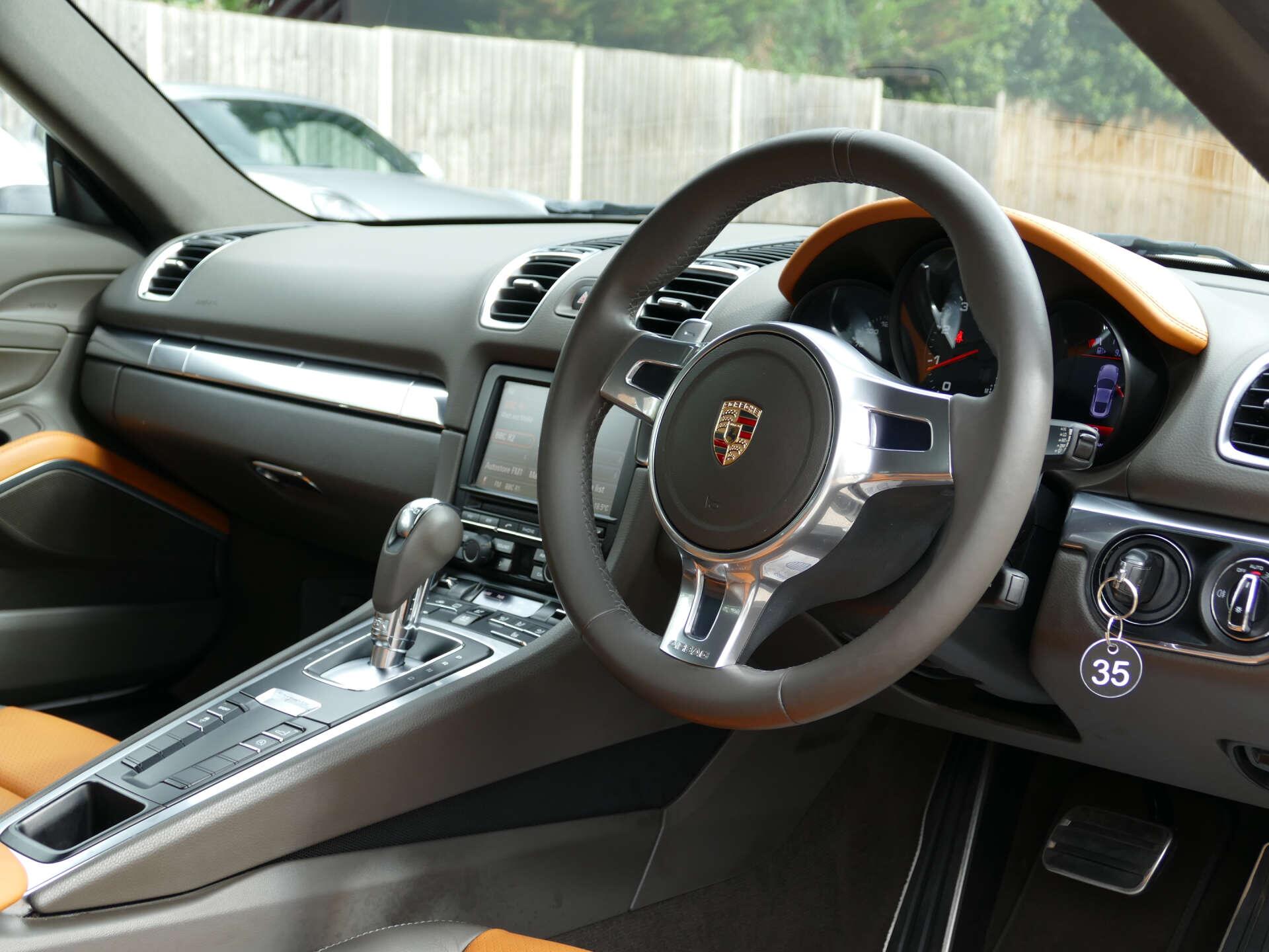 Porsche Cayman view 23