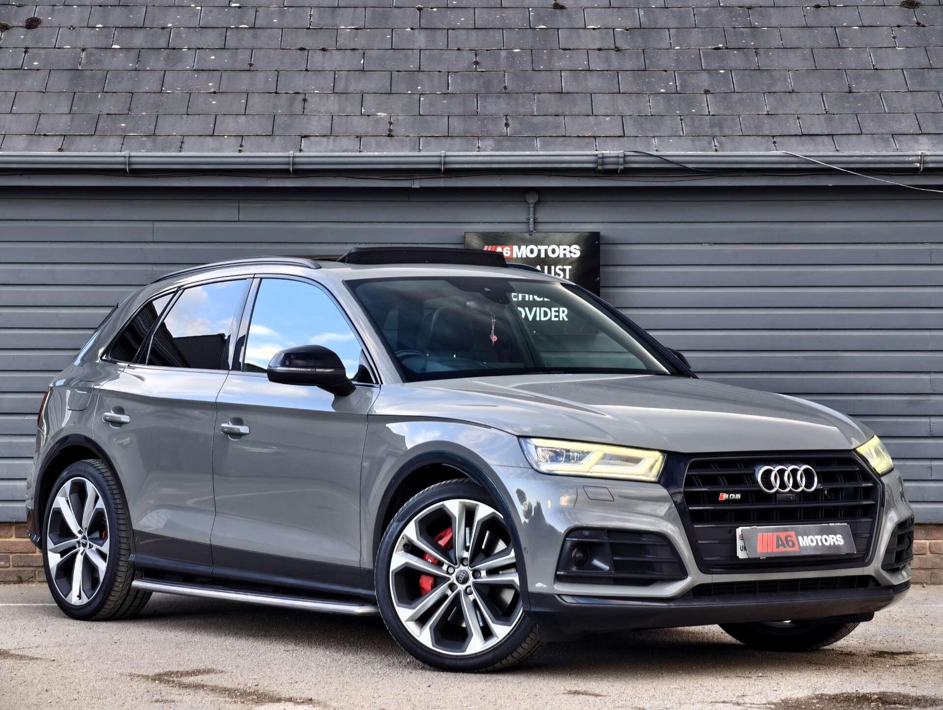 Audi SQ5 view 7