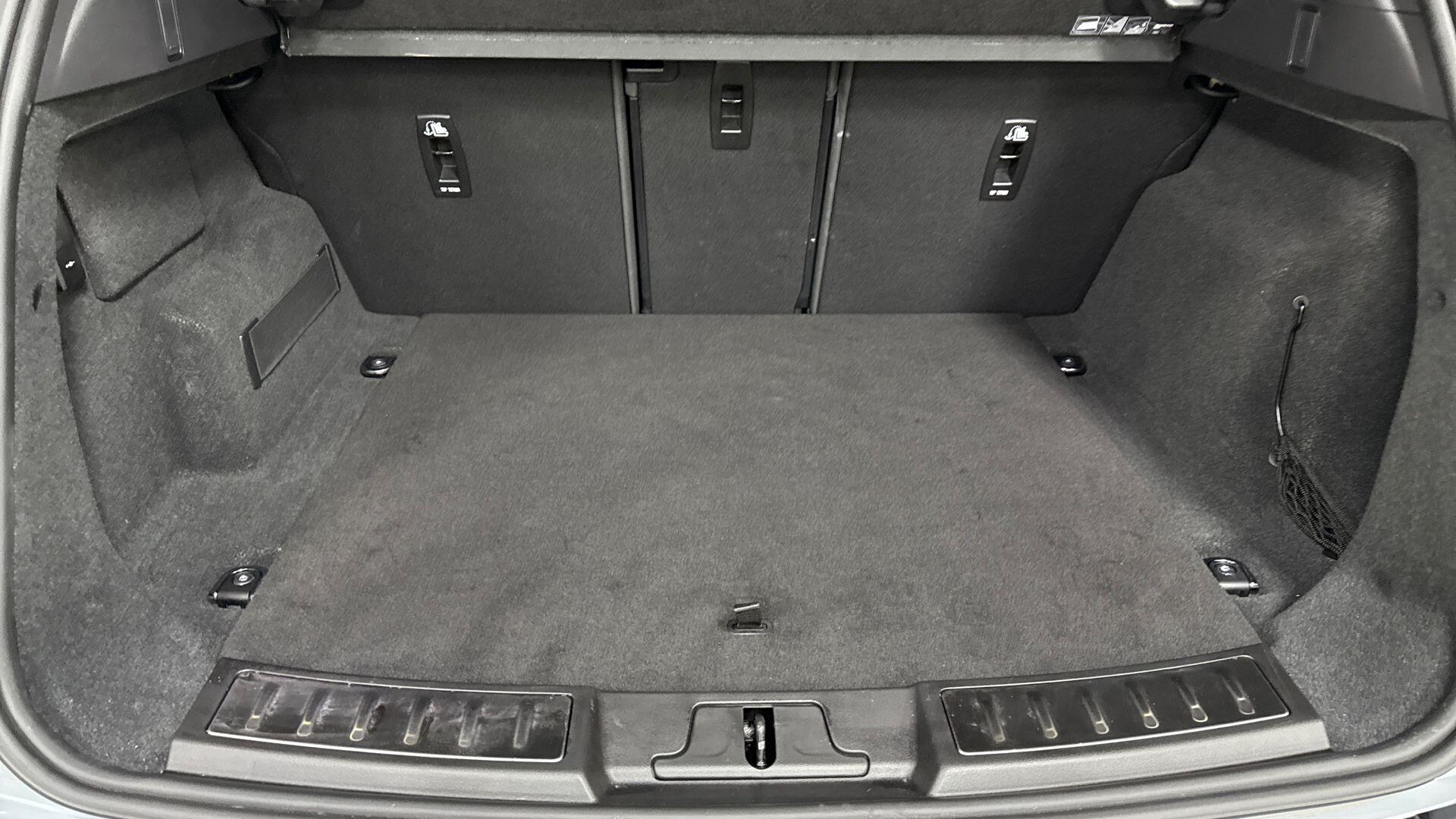 Land Rover Range Rover Evoque view 10