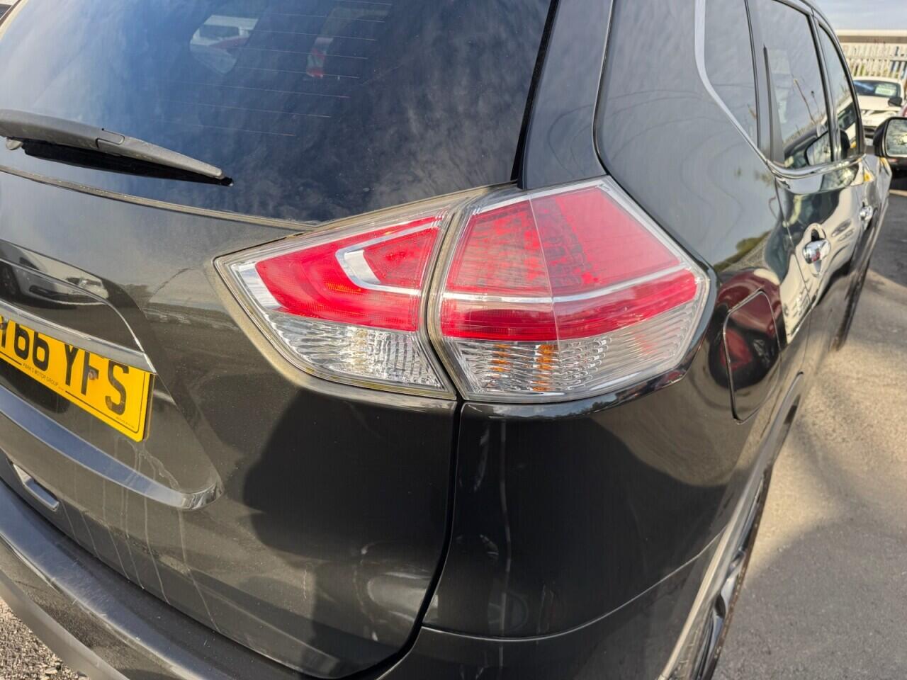 Nissan X-Trail view 20