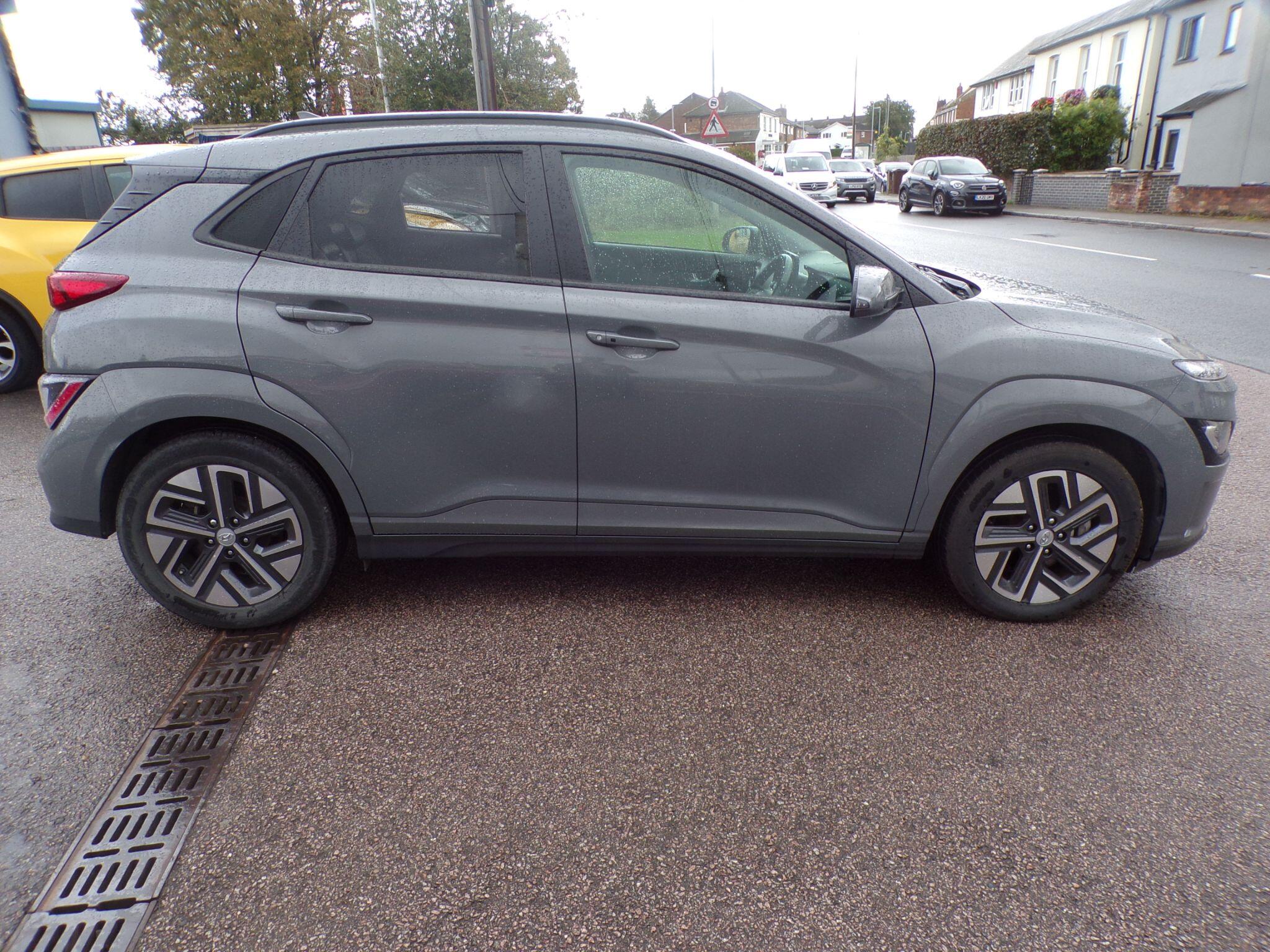 Hyundai Kona view 9