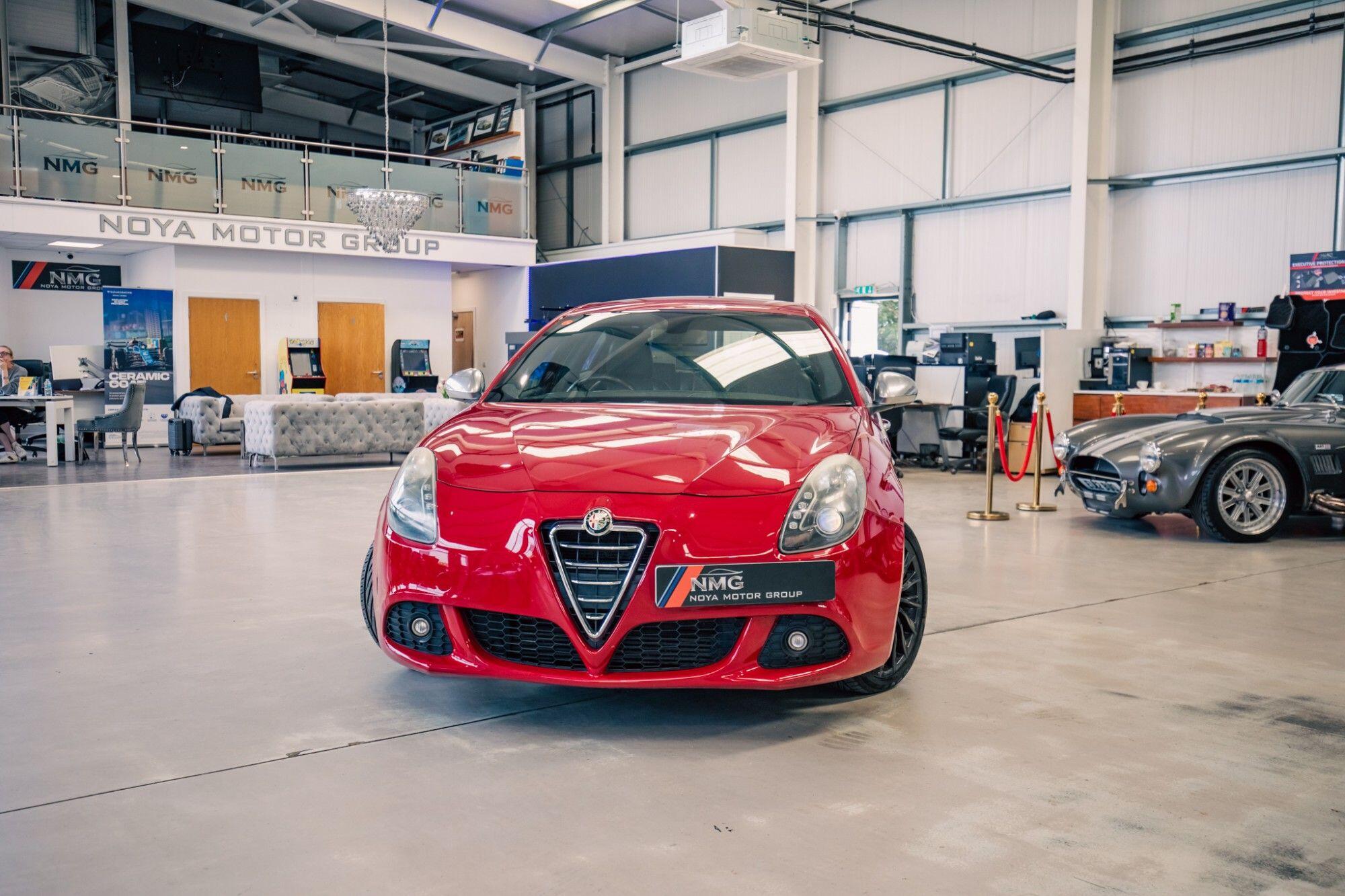 Alfa Romeo Giulietta view 4
