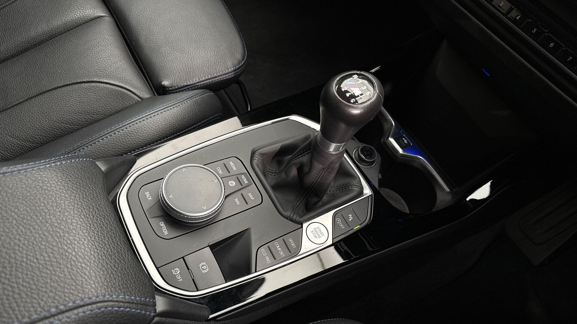 BMW 1 Series view 10