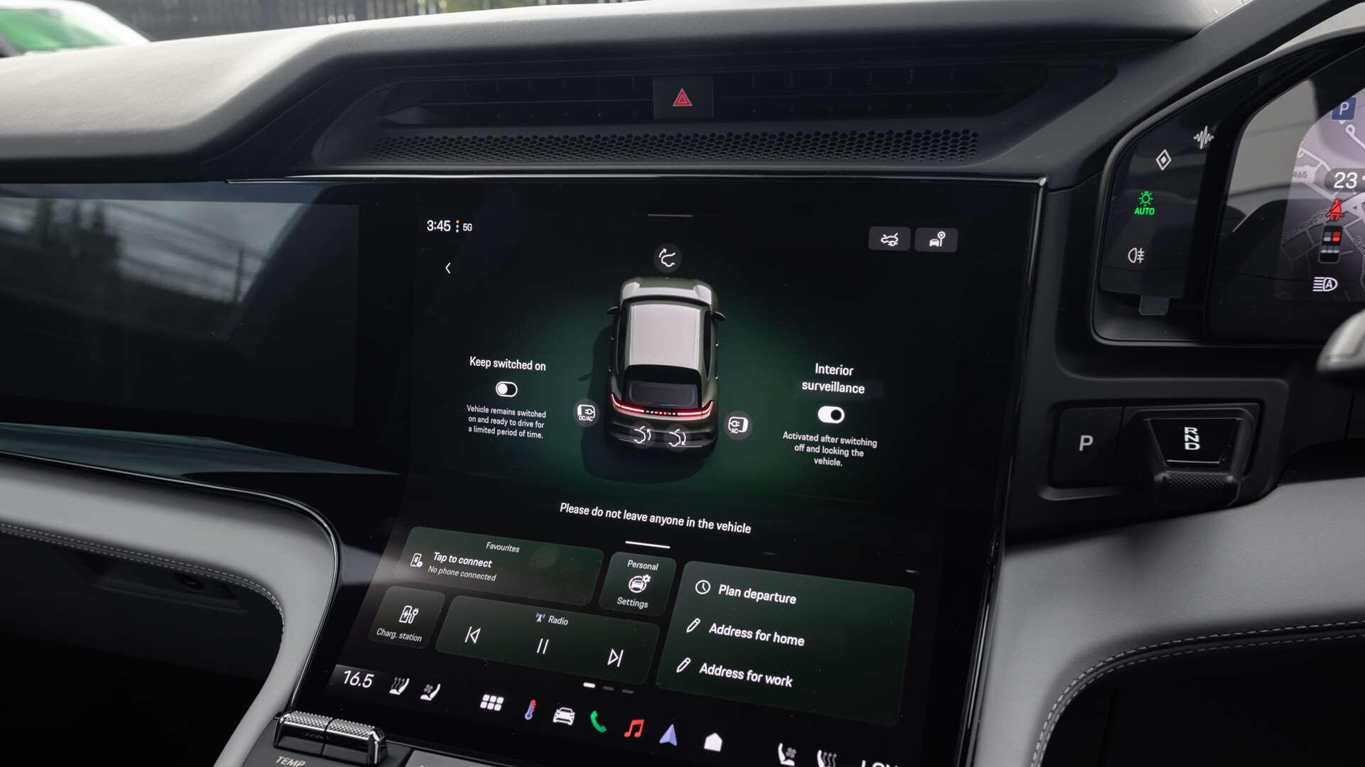 Porsche Cayenne view 26