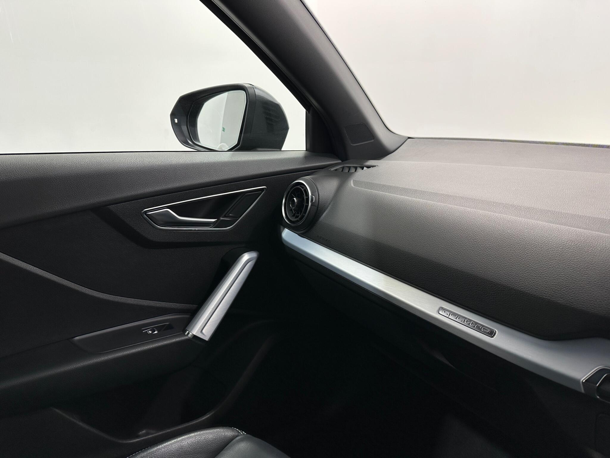 Audi Q2 view 27