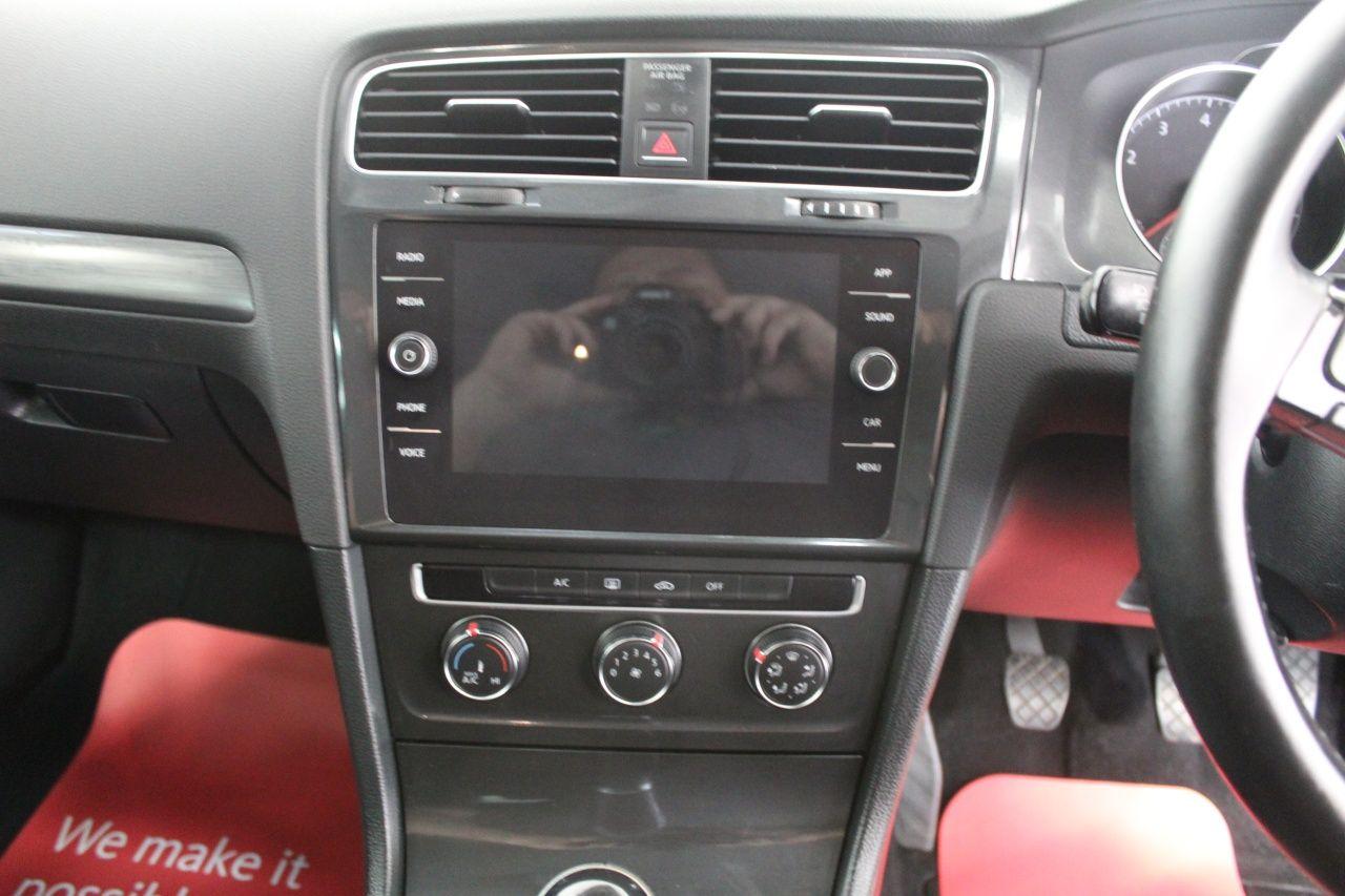 Volkswagen Golf view 33