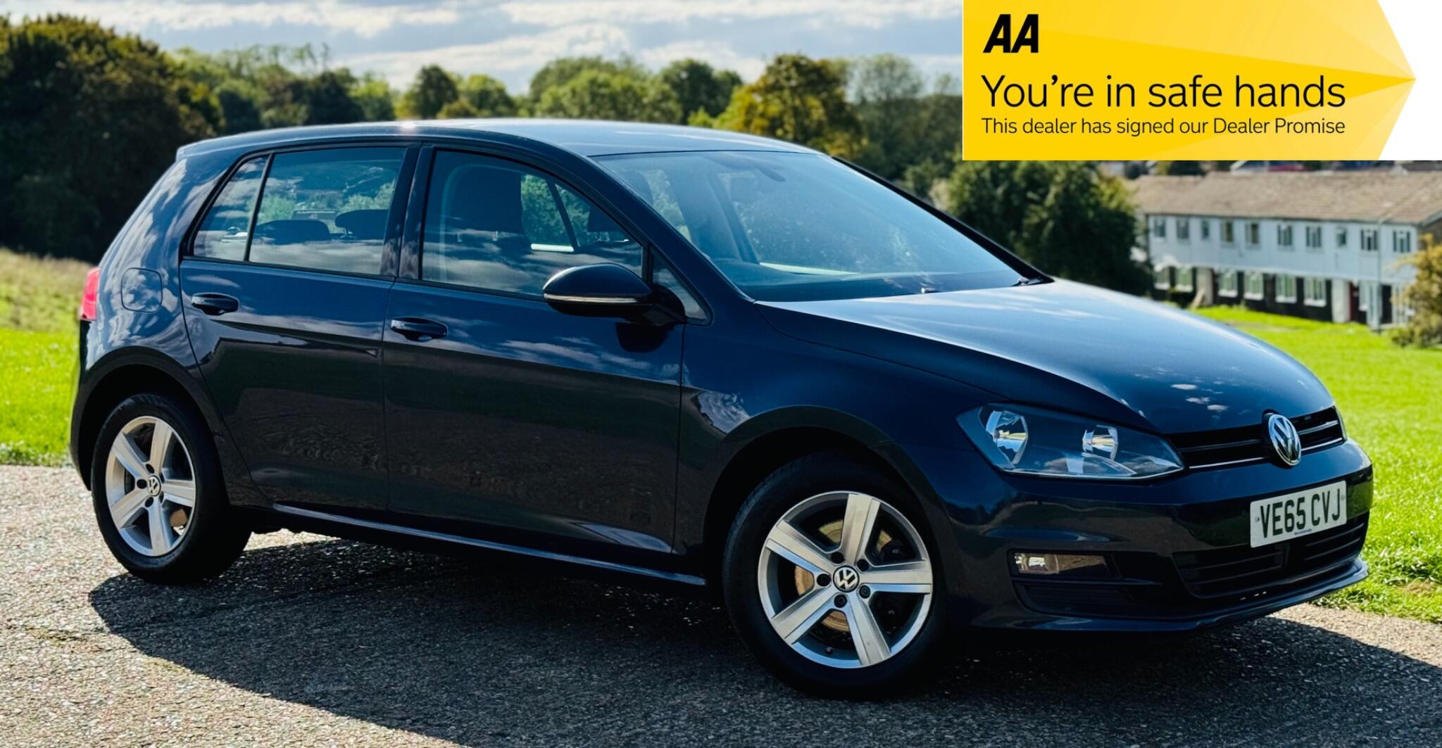 2015 Volkswagen Golf image 1