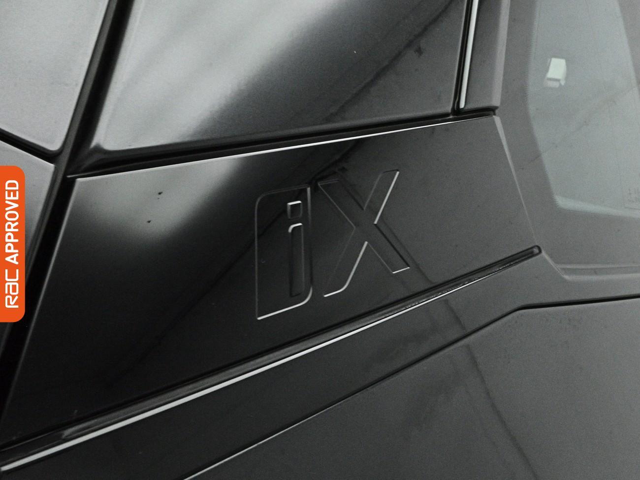 BMW iX view 17