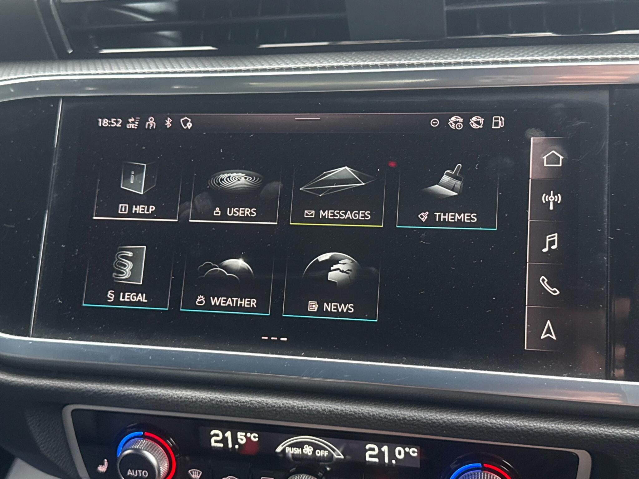 Audi Q3 view 39