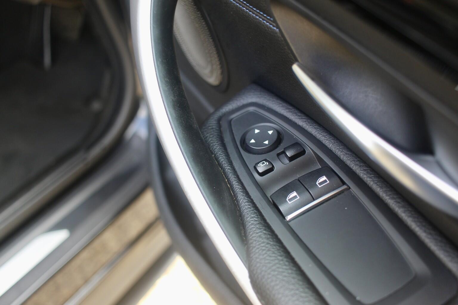 BMW 4 Series view 26