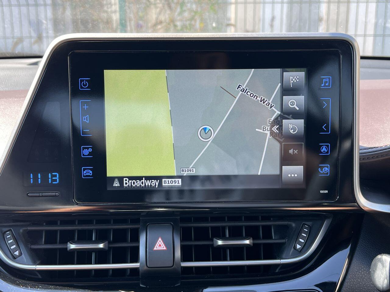 Toyota C-HR view 40