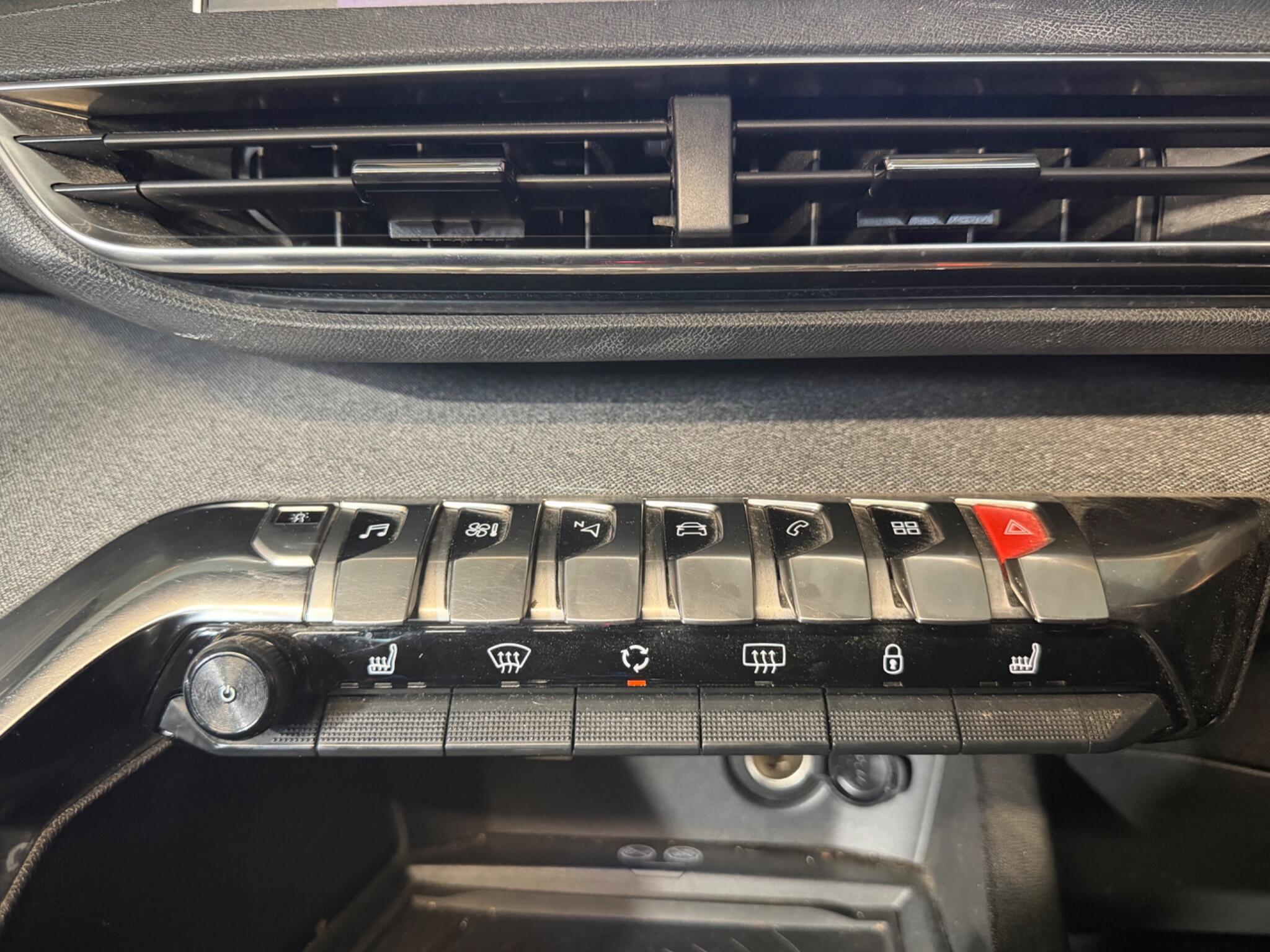 Peugeot 3008 view 41
