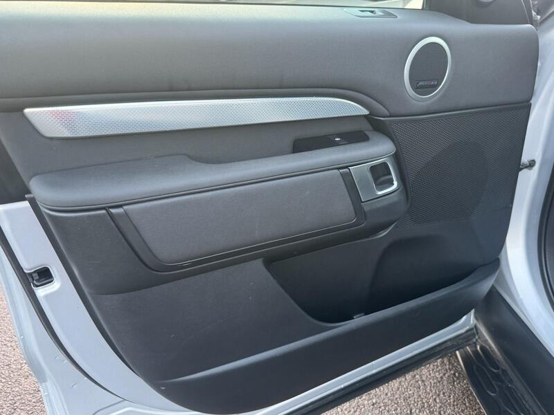 Land Rover Discovery 3 view 58