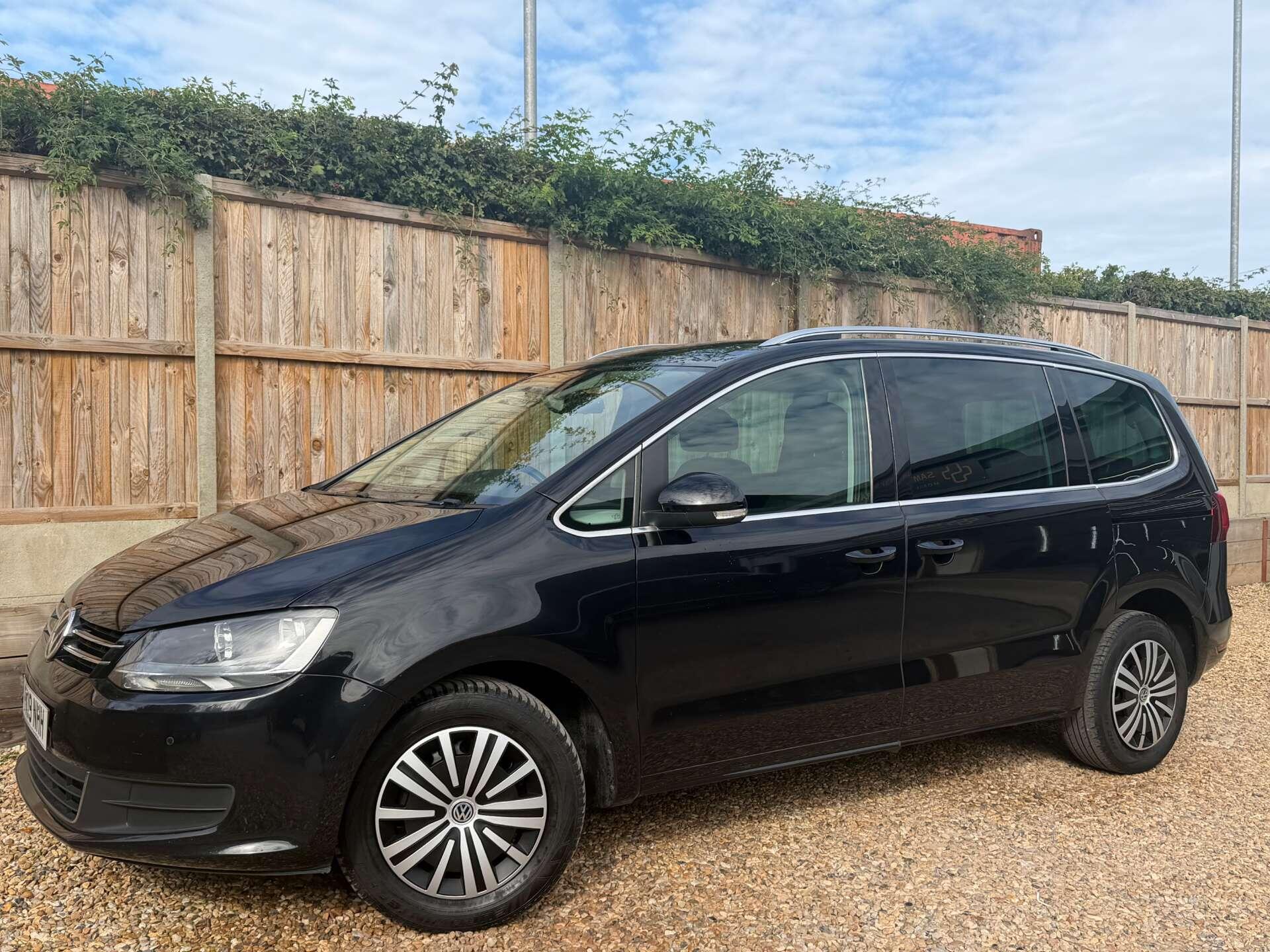 Volkswagen Sharan view 4