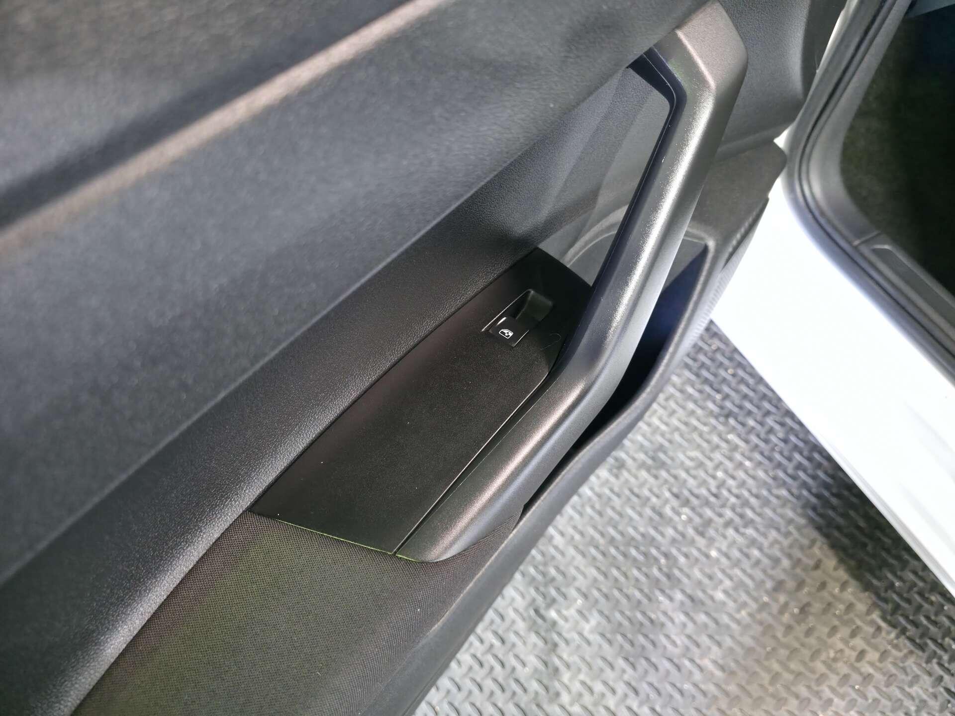 Volkswagen Polo view 52