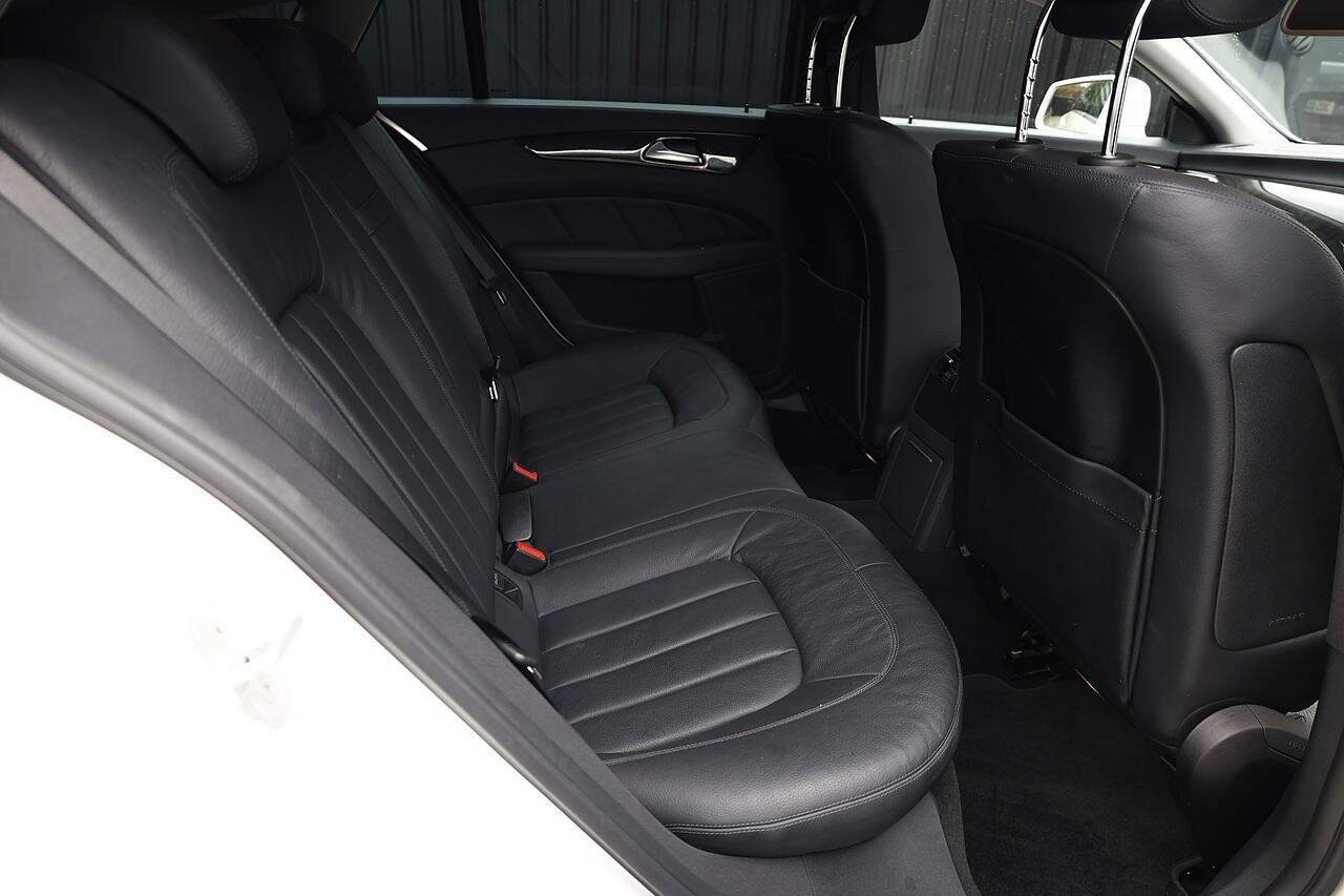 Mercedes-Benz CLS view 11