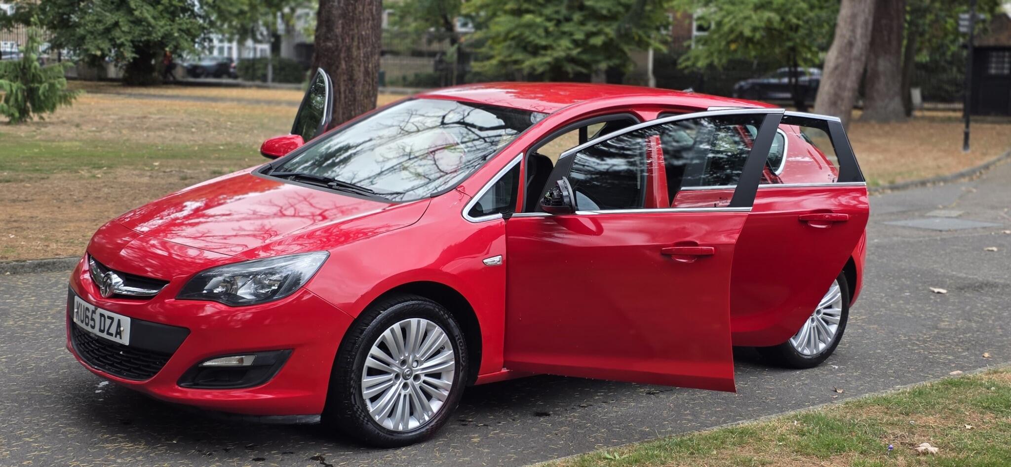 Vauxhall Astra view 15