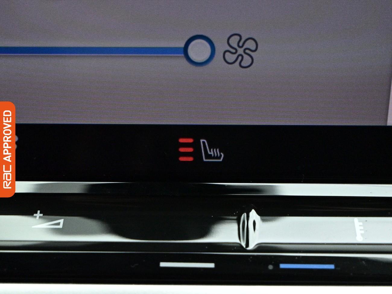 Ford Grand Tourneo Connect view 19
